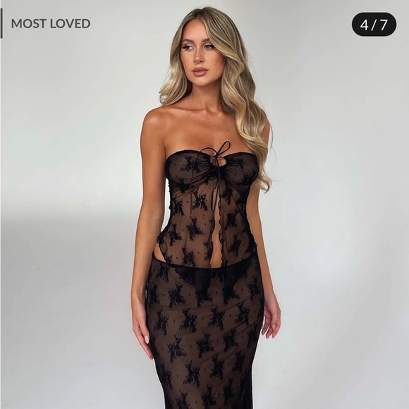 Tiger Mist Karolina Lace Skirt Set in Black - Picture 3 of 8